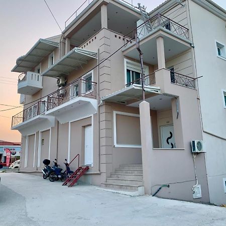 Rosa'S Apartments Lefkada City Exterior foto